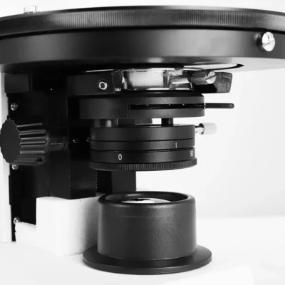 Polarized light microscope detail
