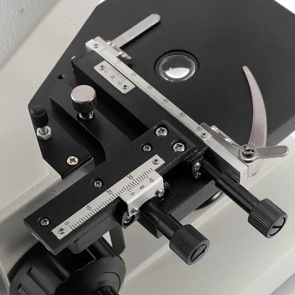 msd100-9-t-focus-system-detail Trinocular lab training microscope focusing adjustment system