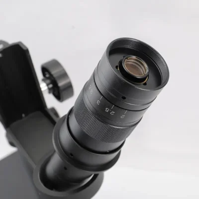 msd410-hdmi-video-microscope-working-scene HDMI video microscope used for industrial observation and analysis