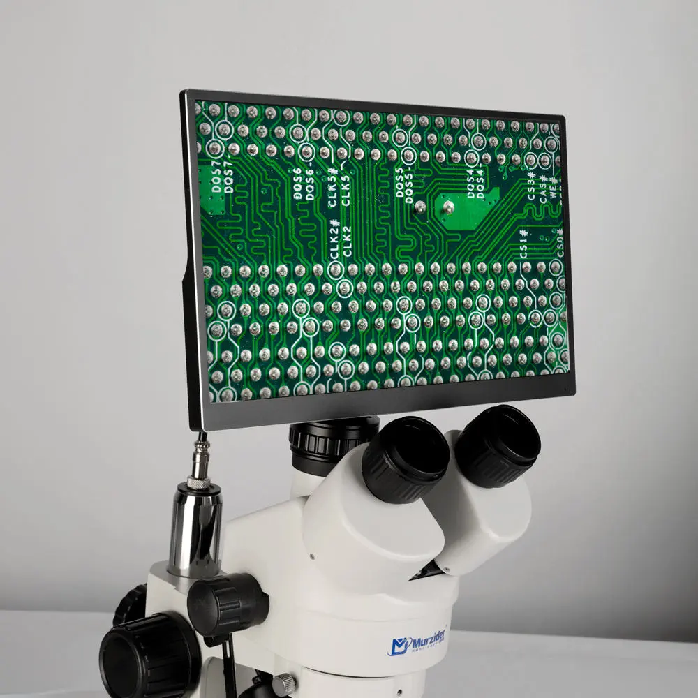 PCB inspection image displayed on Murzider stereo microscope screen